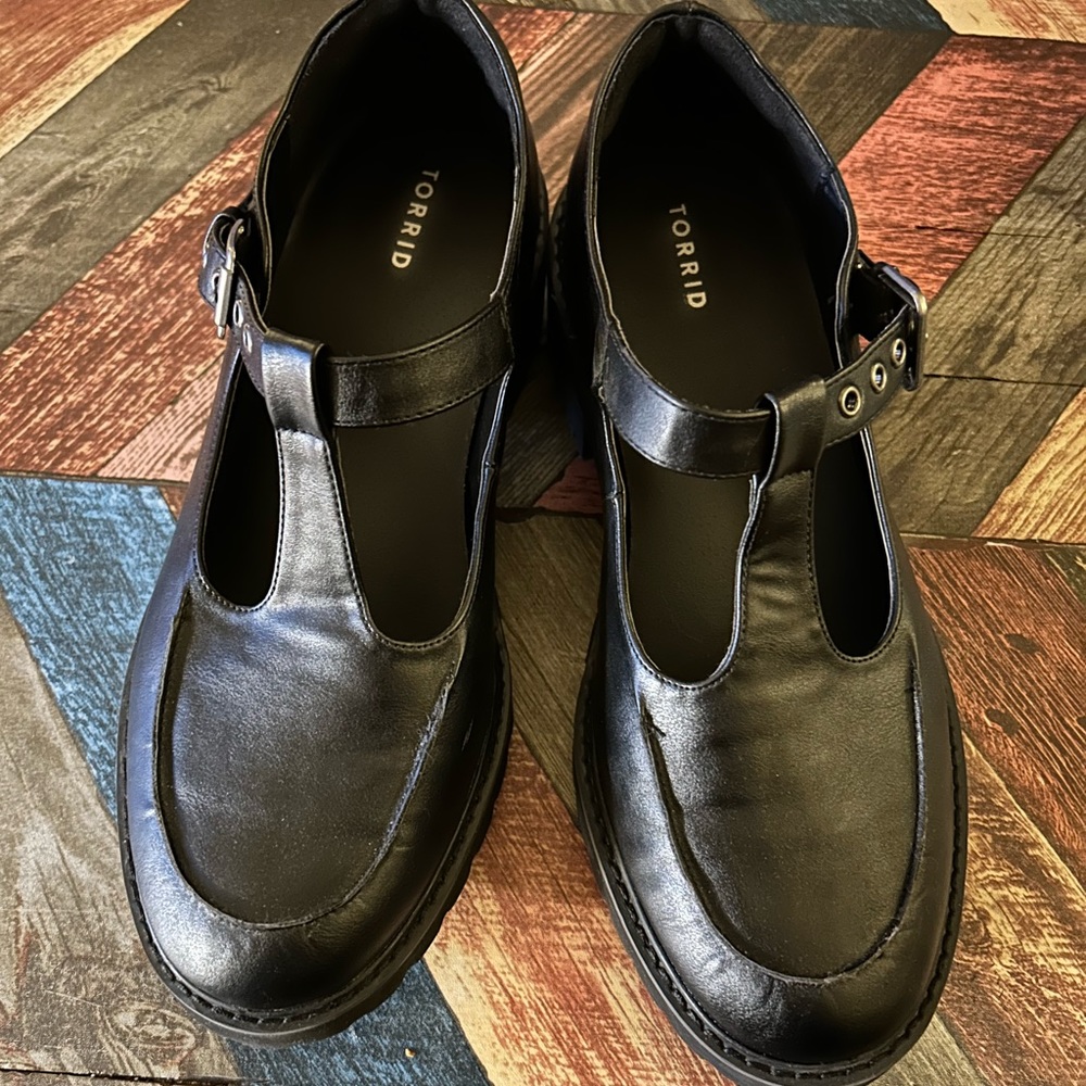 Torrid T-strap Mary Janes, black